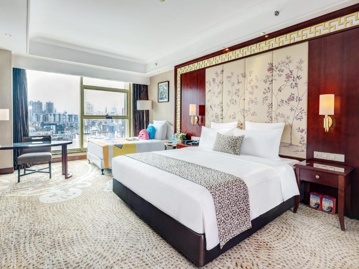 Days Hotel & Suites China Town---Five Minutes To Reach Changsha Station, The Metro Line 2 & Line 6 Are Nearby,Free Gym & Laundromat,Chinese And Western Buffet Breakfast Is Offered On The 31St Floor Exterior foto