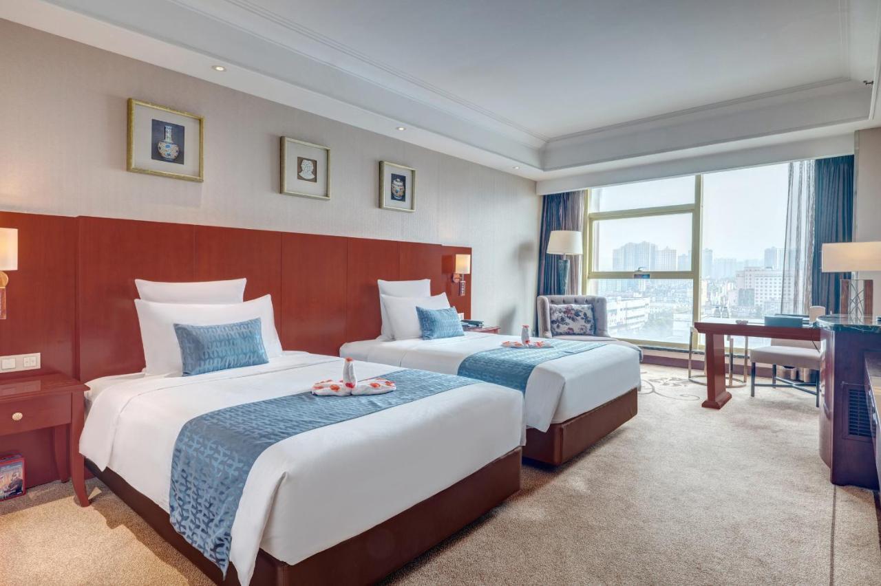 Days Hotel & Suites China Town---Five Minutes To Reach Changsha Station, The Metro Line 2 & Line 6 Are Nearby,Free Gym & Laundromat,Chinese And Western Buffet Breakfast Is Offered On The 31St Floor Exterior foto